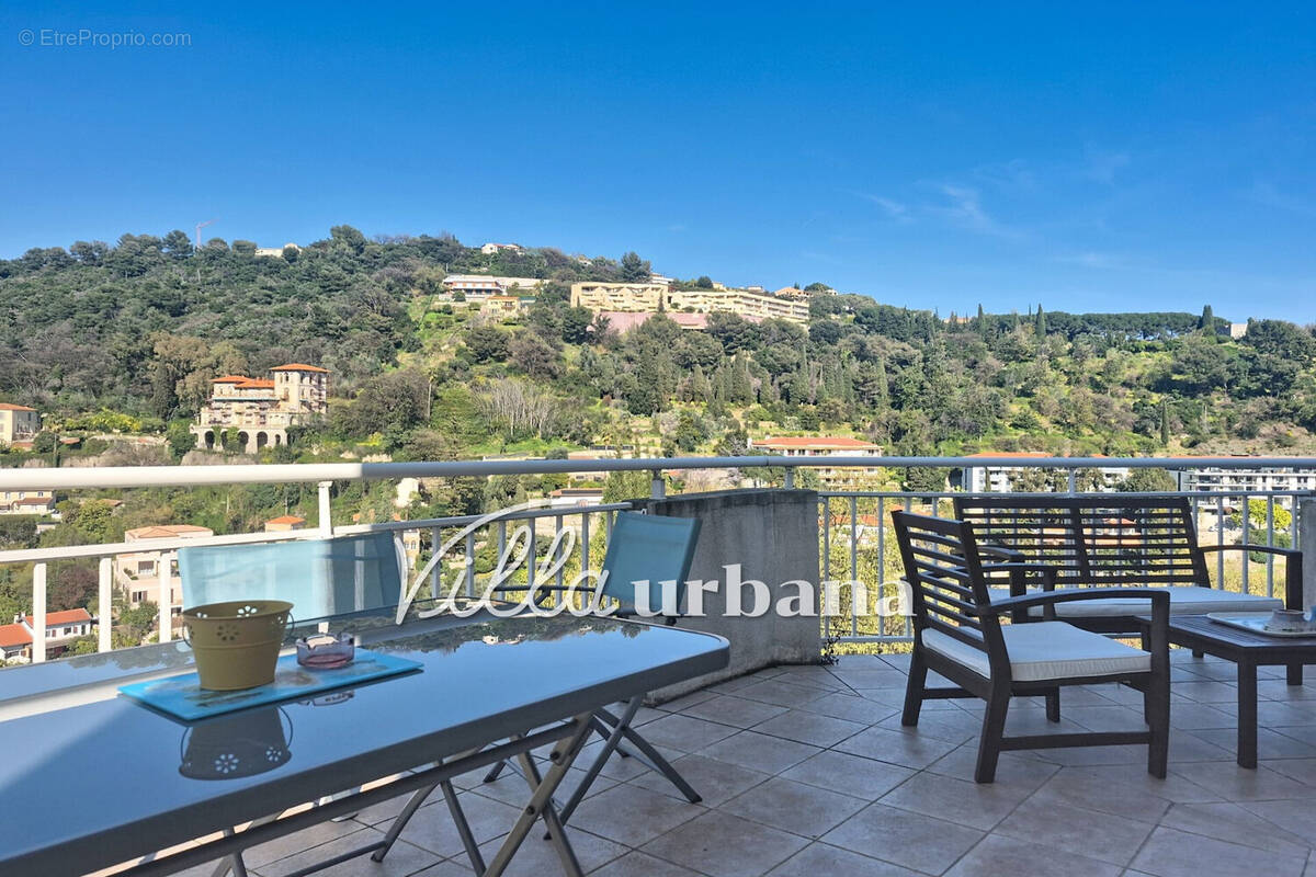 Appartement à ROQUEBRUNE-CAP-MARTIN