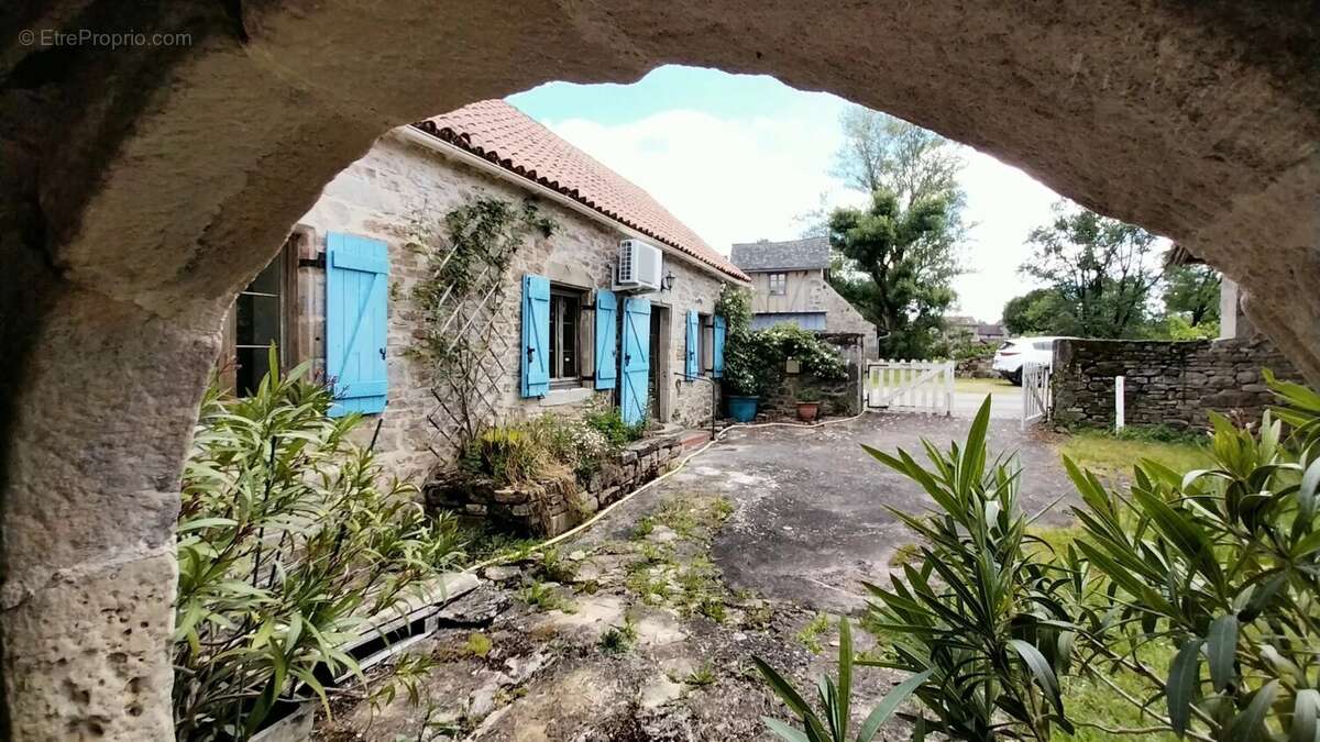 Maison à CASTANET