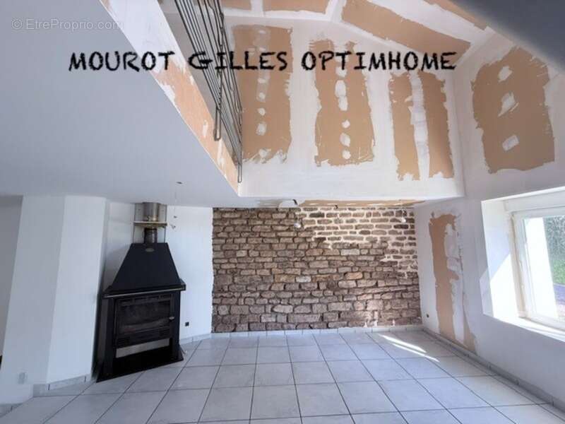 Vaste demeure de 326 m² au calme : volumes exceptionnels et potentiel unique – Proche Épinal - photo 4