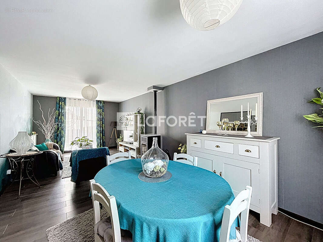 Maison à LA GACILLY