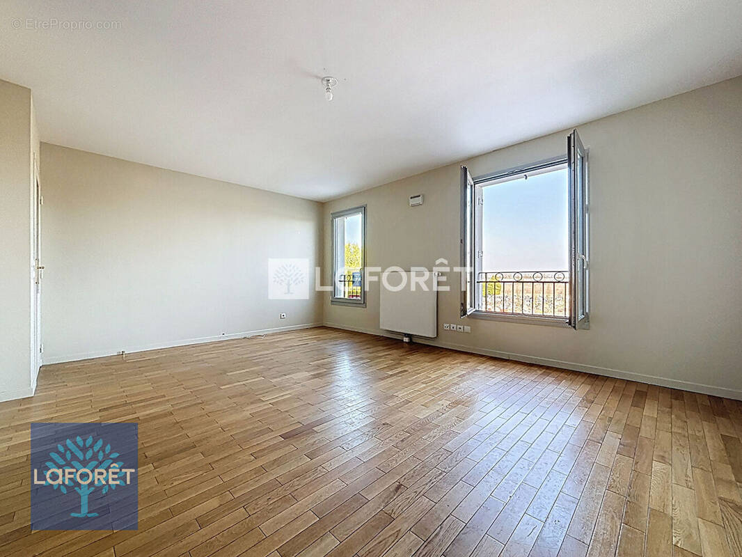 Appartement à CHENNEVIERES-SUR-MARNE