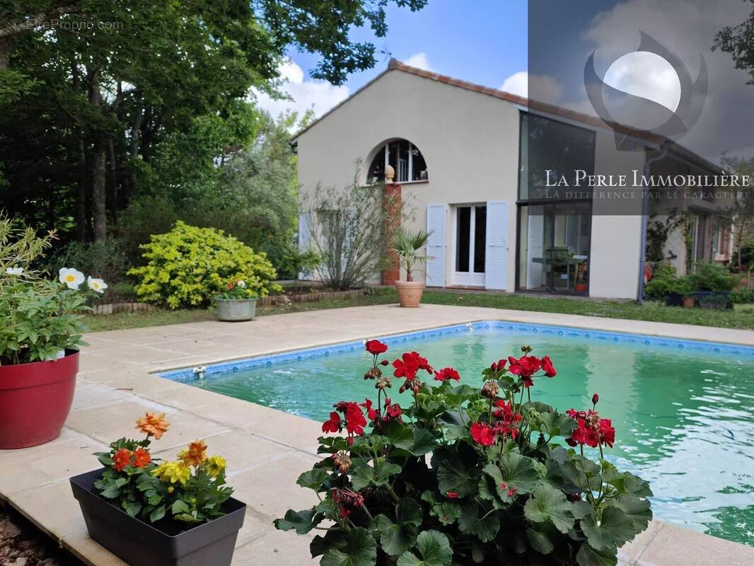 Maison à BRUGUIERES