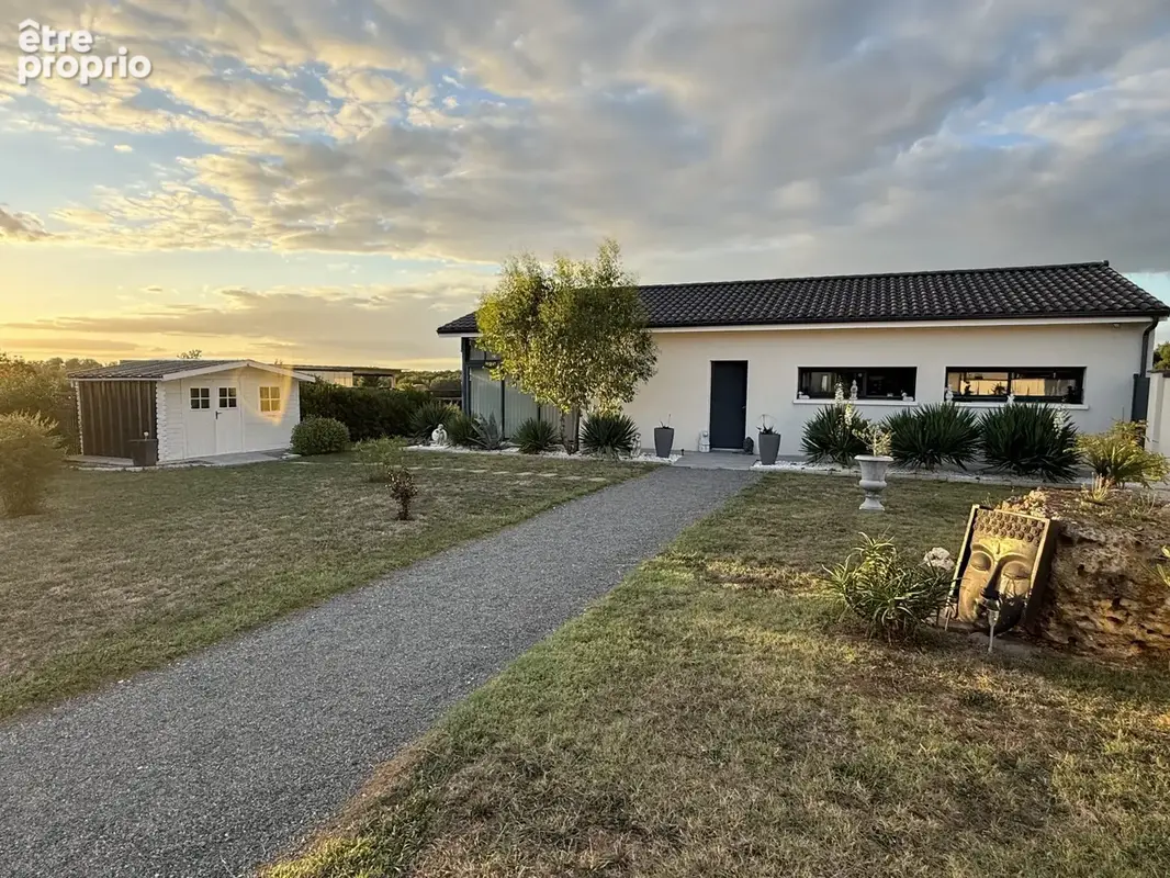 Maison 3 pièces 89 m² à vendre à Montbron (16220) - photo 2