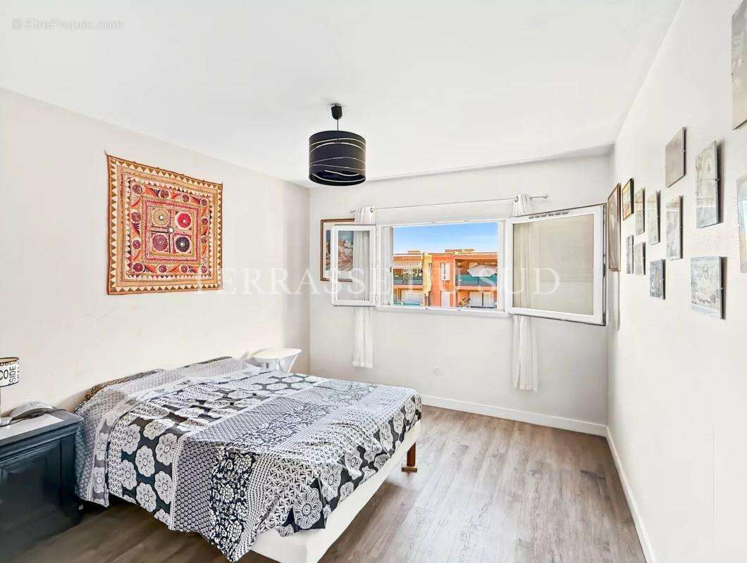 Appartement à MARSEILLE-9E