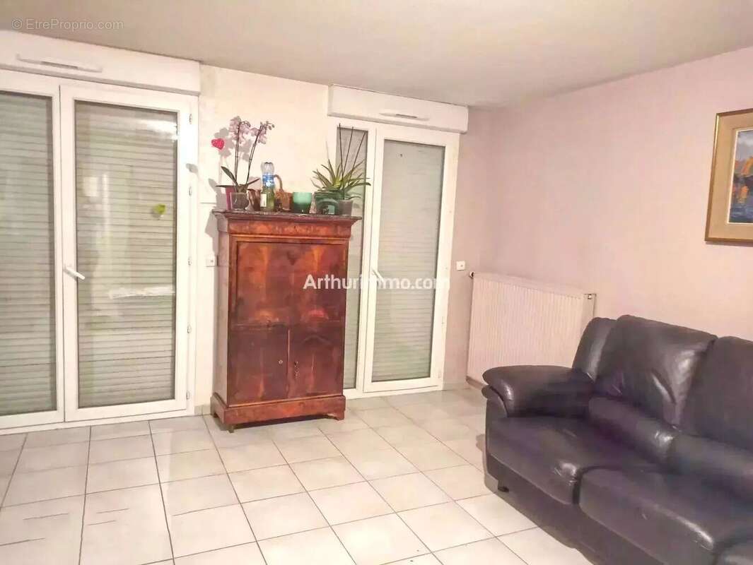 Appartement à SAINT-MARTIN-D'HERES