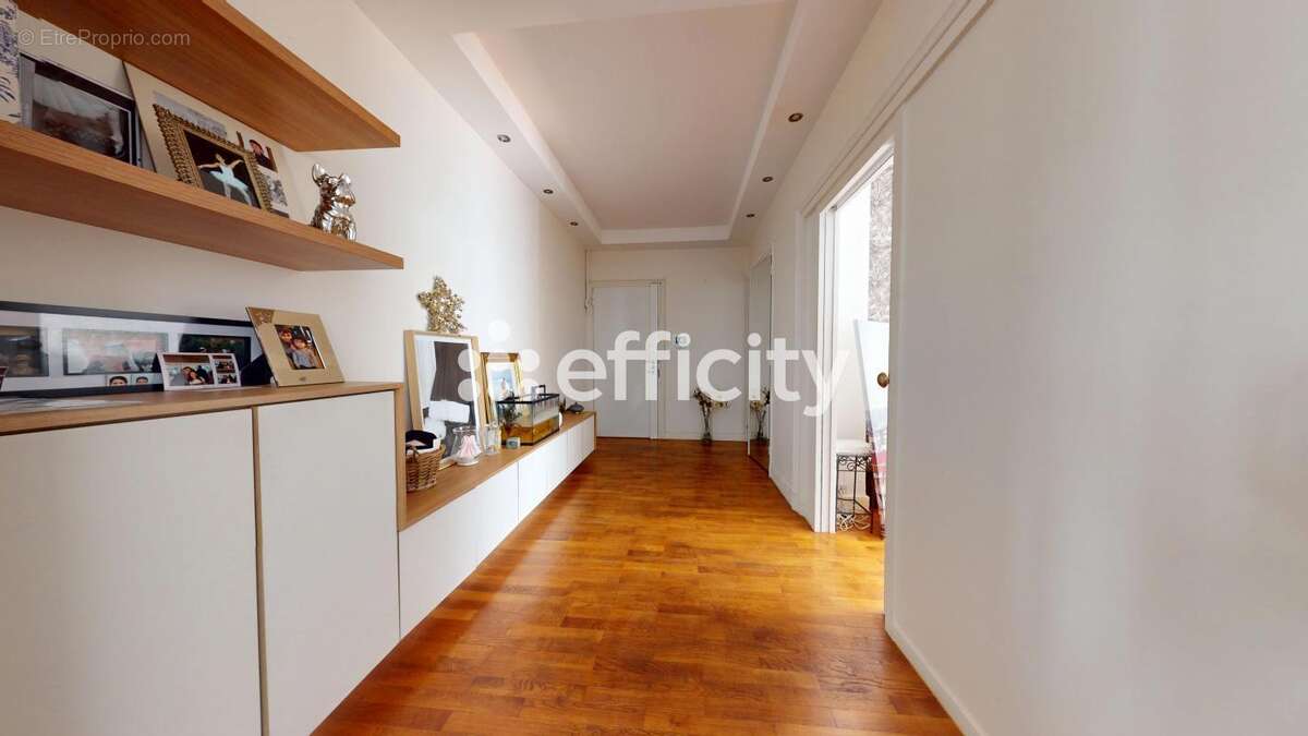 Appartement à LYON-6E