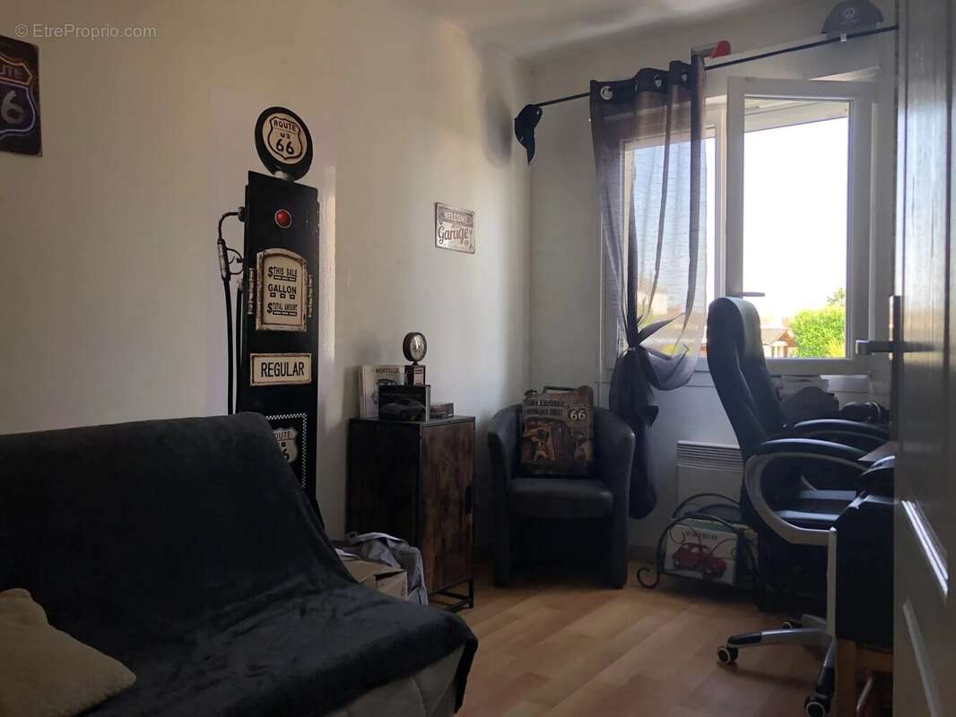 Maison à LA CHAPELLE-SUR-OREUSE