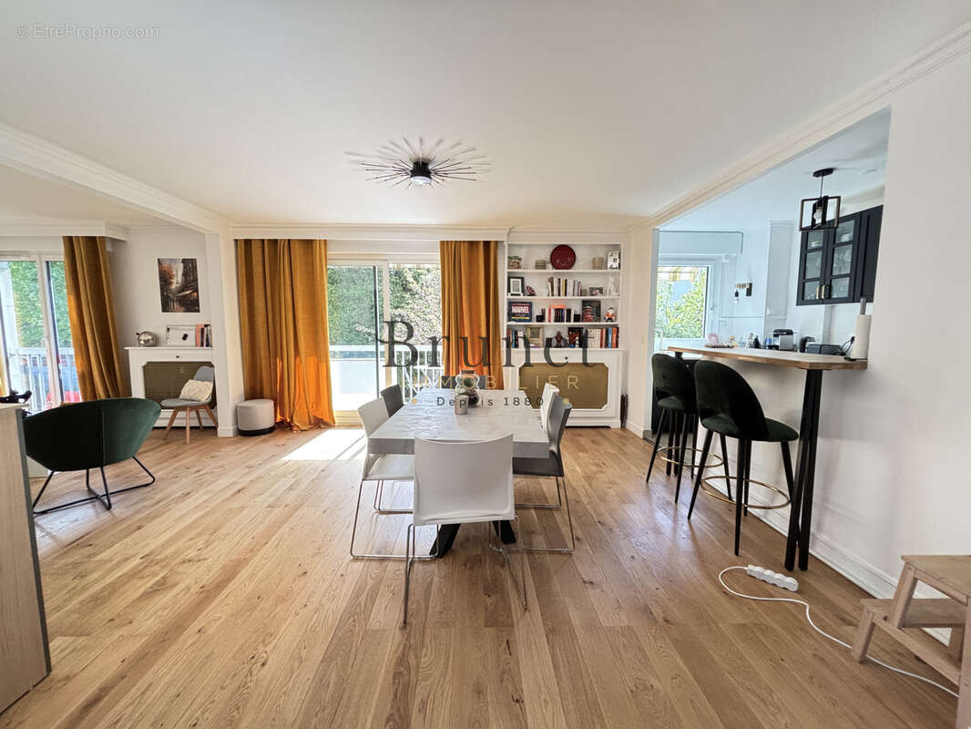 Appartement à SAINT-MAUR-DES-FOSSES