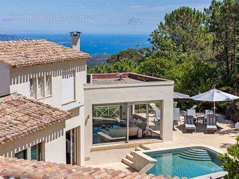Maison à LES ADRETS-DE-L'ESTEREL