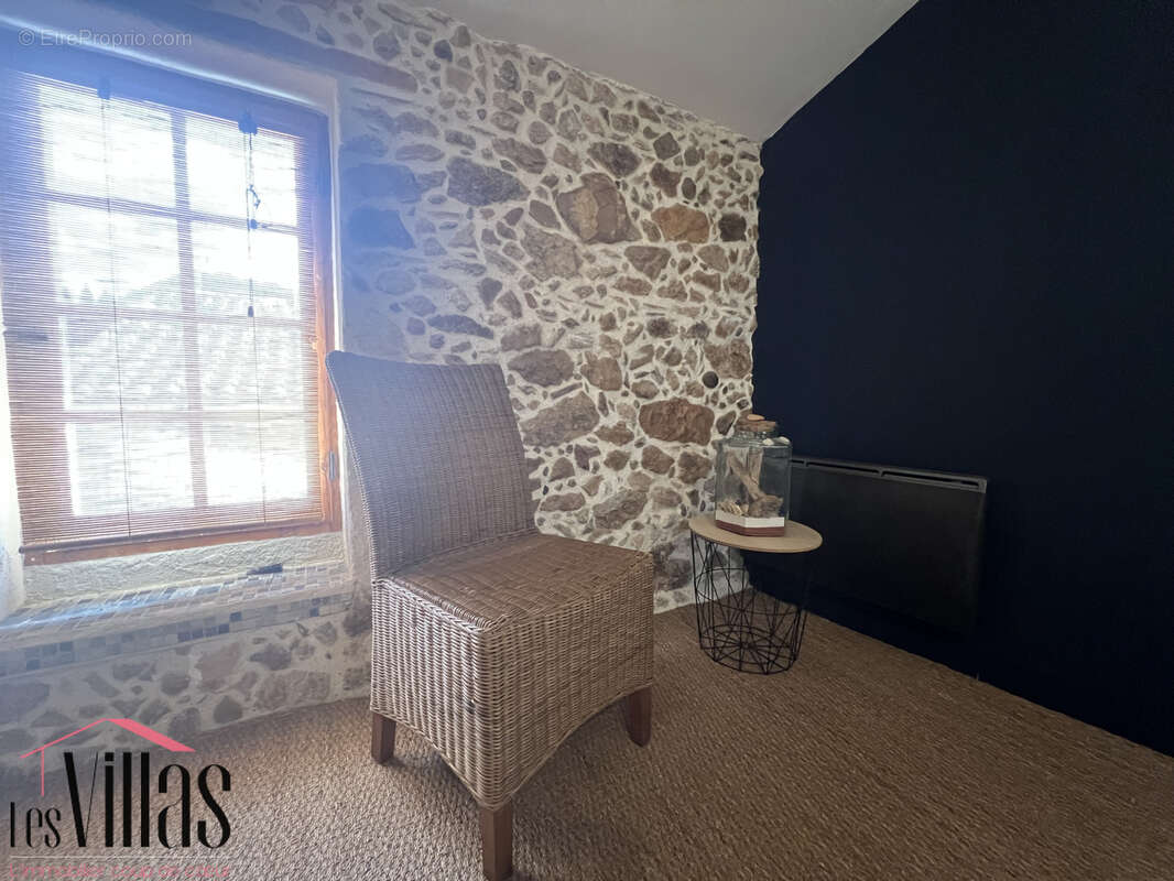Maison à THEZAN-DES-CORBIERES