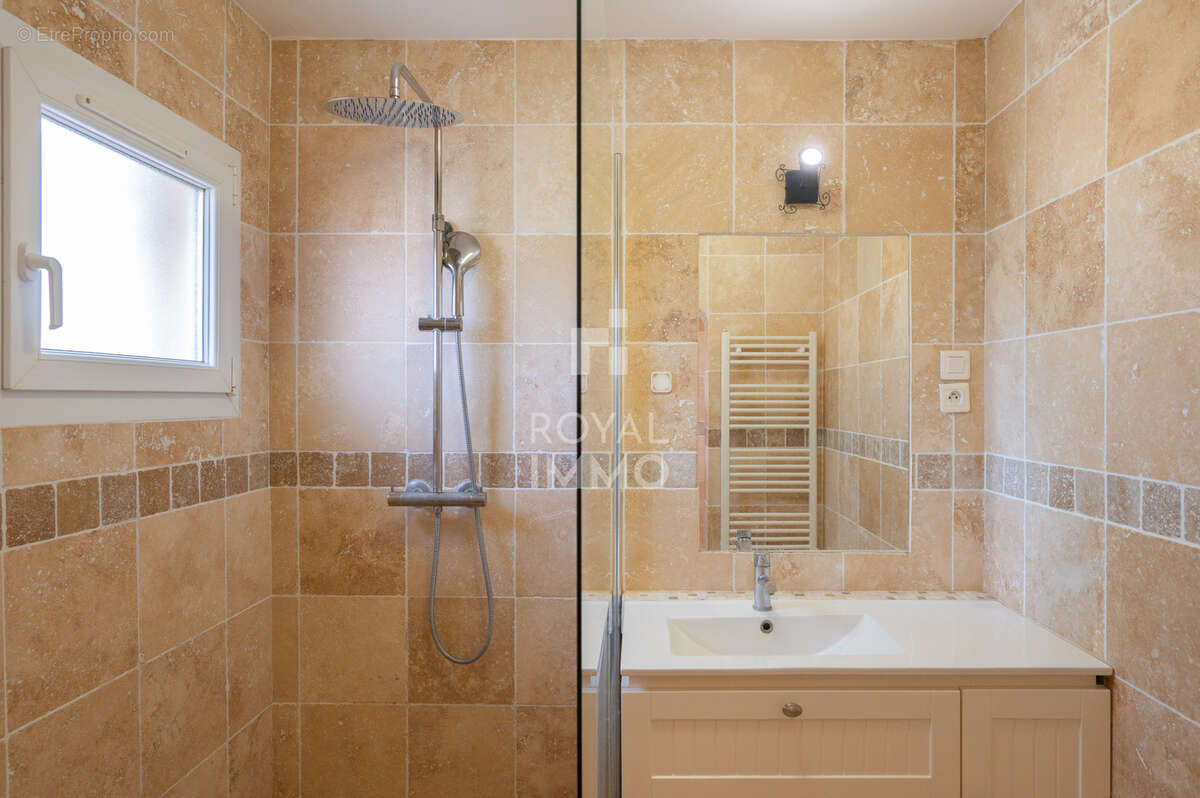 Appartement à LE PRADET