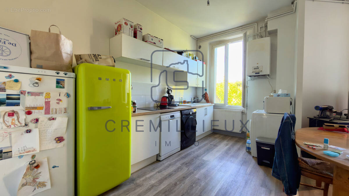 Appartement à GUILHERAND-GRANGES