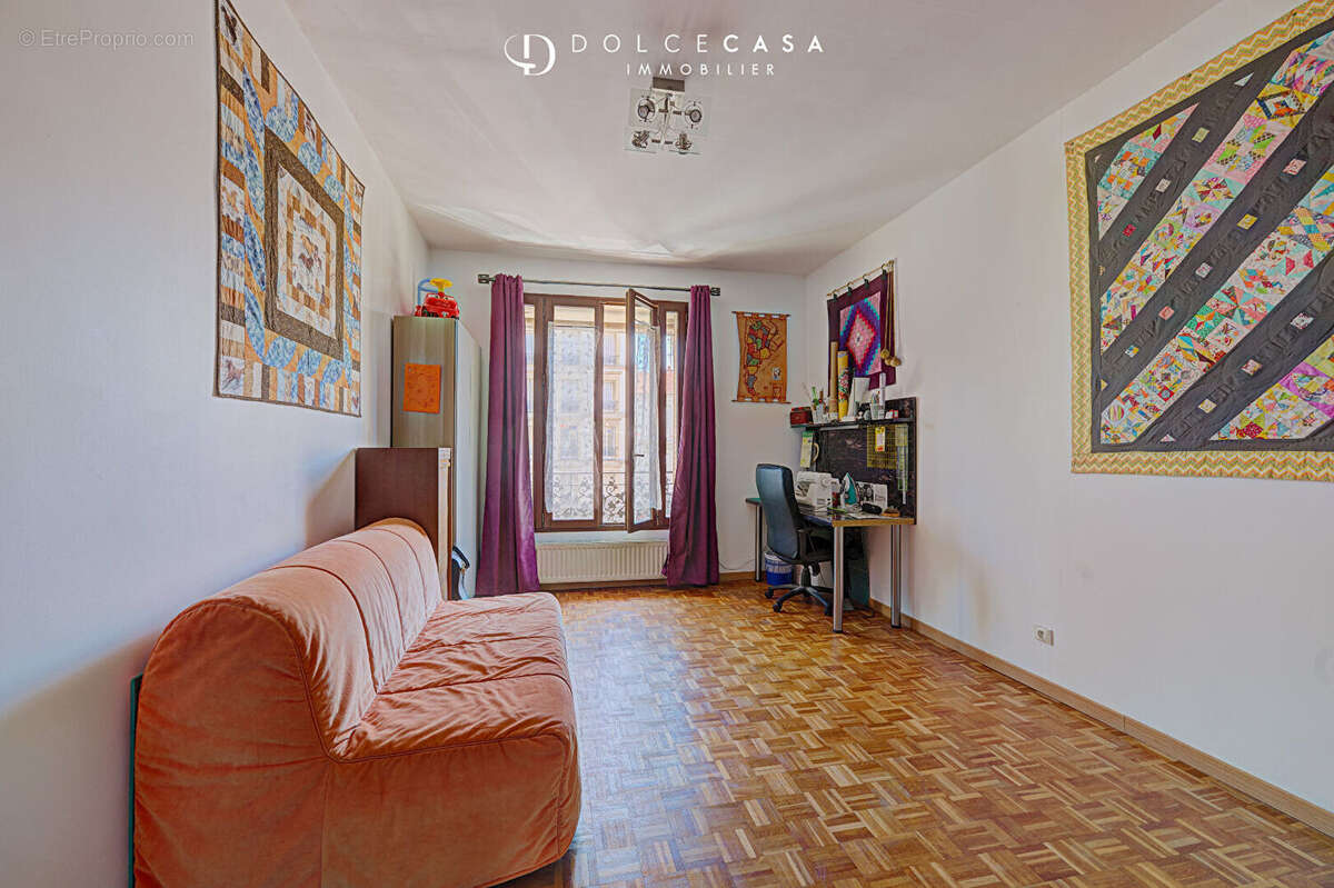 Appartement à NOGENT-SUR-MARNE