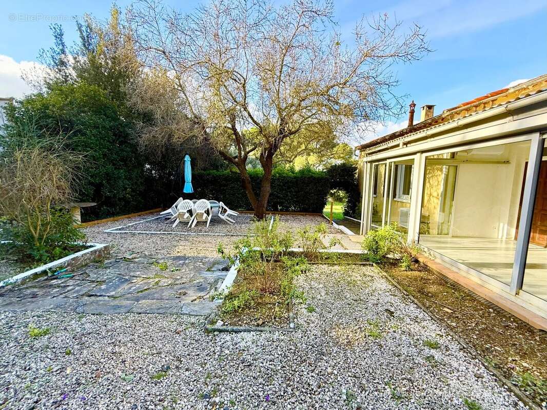 Maison à SIX-FOURS-LES-PLAGES