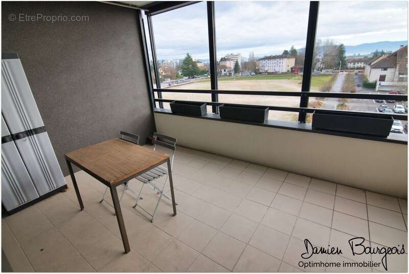 Appartement à SAINT-GENIS-POUILLY