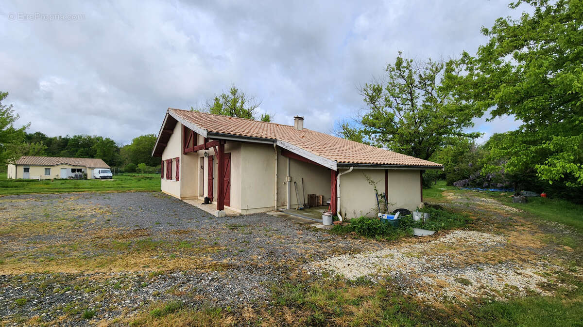 Maison à SAINT-SAVIN