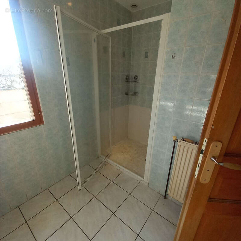 Maison à SAINT-PIERRE-LES-NEMOURS