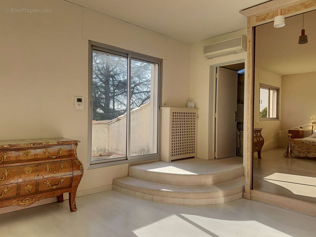 Maison à SAINT-JEAN-DE-VEDAS