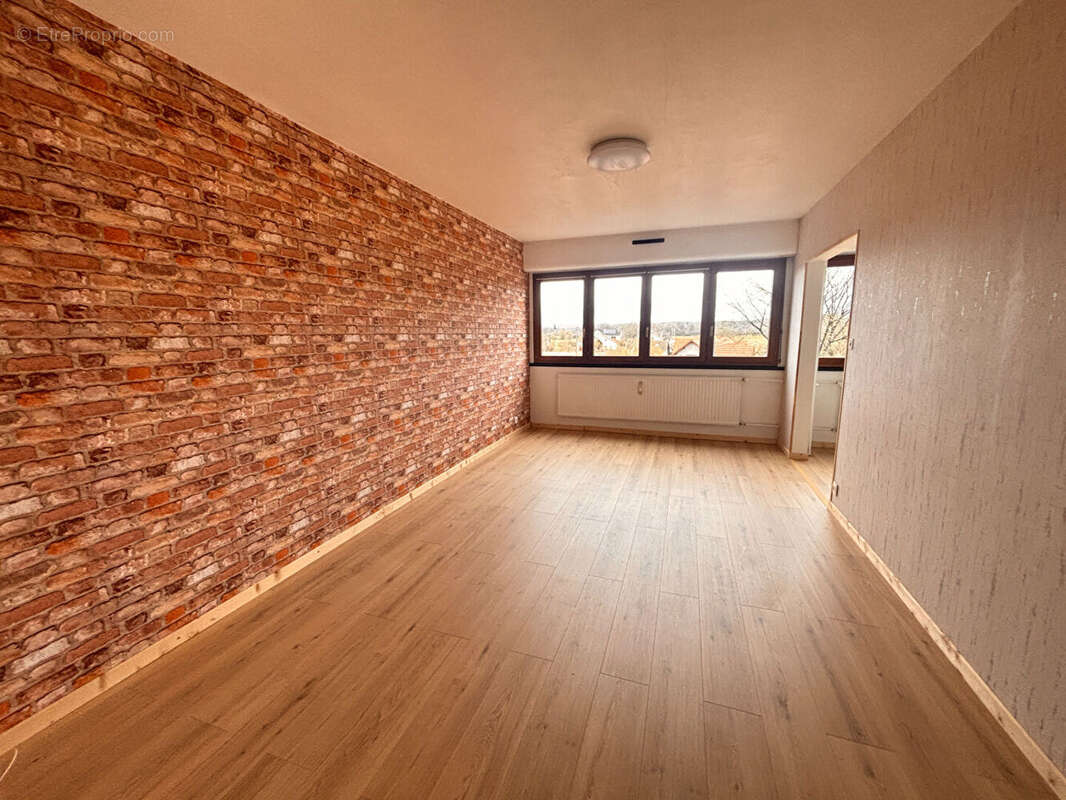 Appartement à SAINT-LOUP-SUR-SEMOUSE