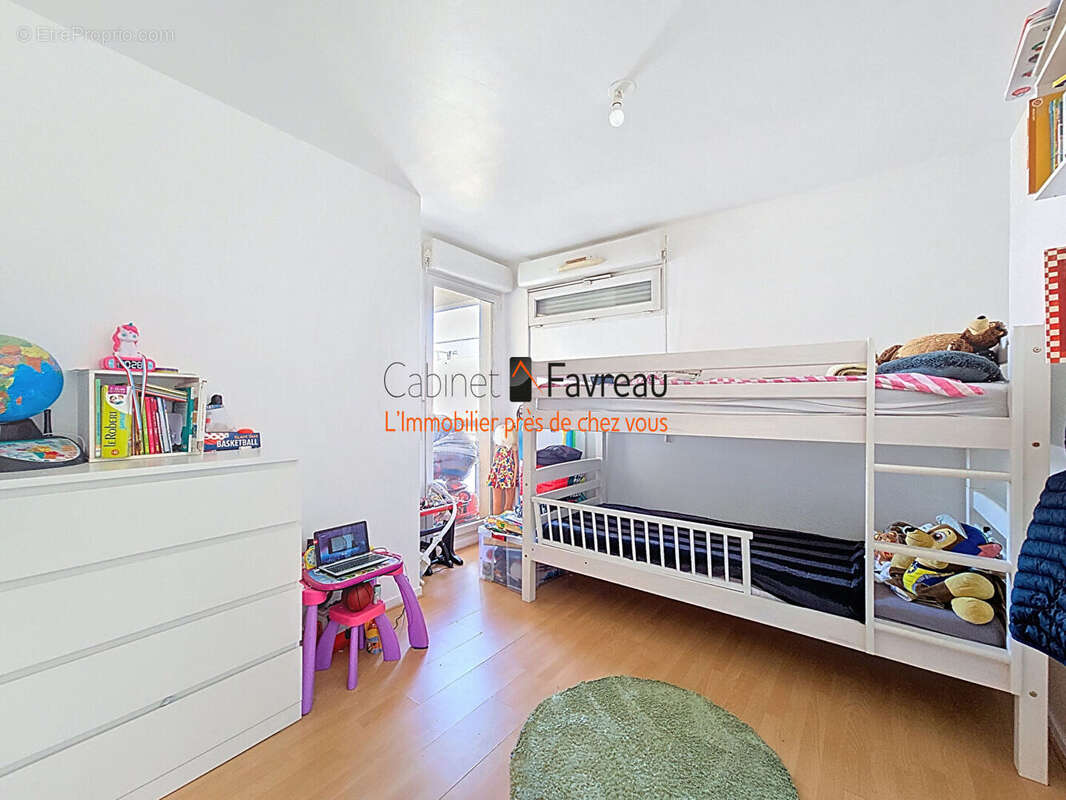 Appartement à FRESNES