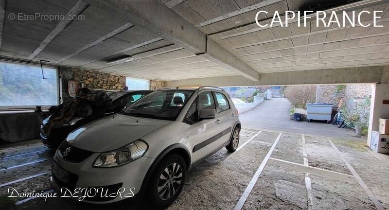 Maison à SAINT-SAUVEUR-DE-MONTAGUT