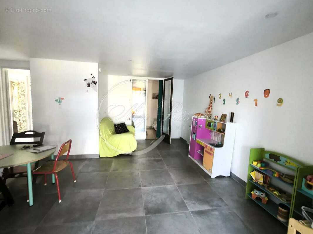 Maison à SAINT-LAURENT-DE-LA-CABRERISSE