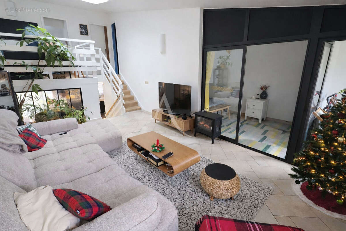 Appartement à TORCY