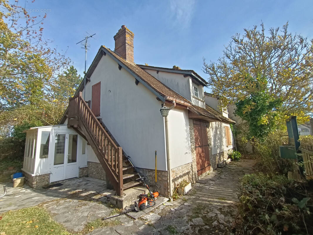 Maison à BREZOLLES