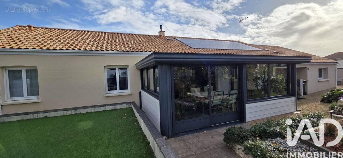 Photo 1 - Maison à TREMENTINES