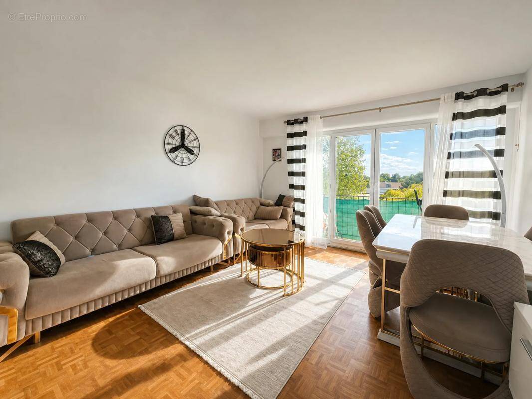 Appartement à MEULAN