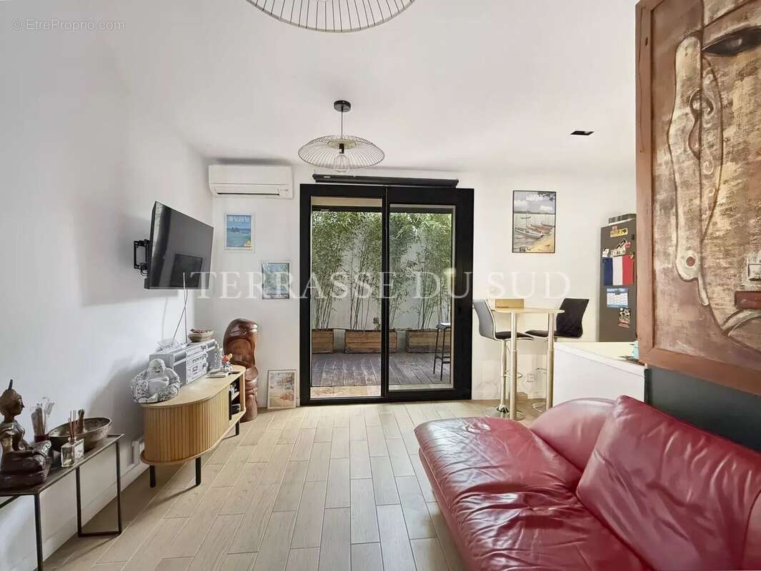 Vente Appartement T3 de 46,10 m2 LC avec Terrasse - Roucas Blanc - Marseille 7 - photo 3