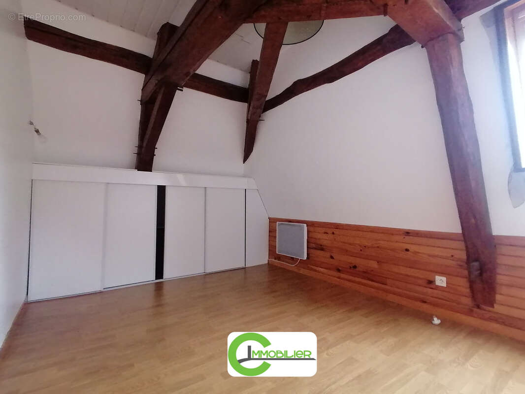 Maison à SEMUR-EN-VALLON