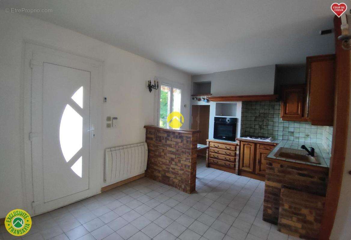 Maison à JOUET-SUR-L'AUBOIS