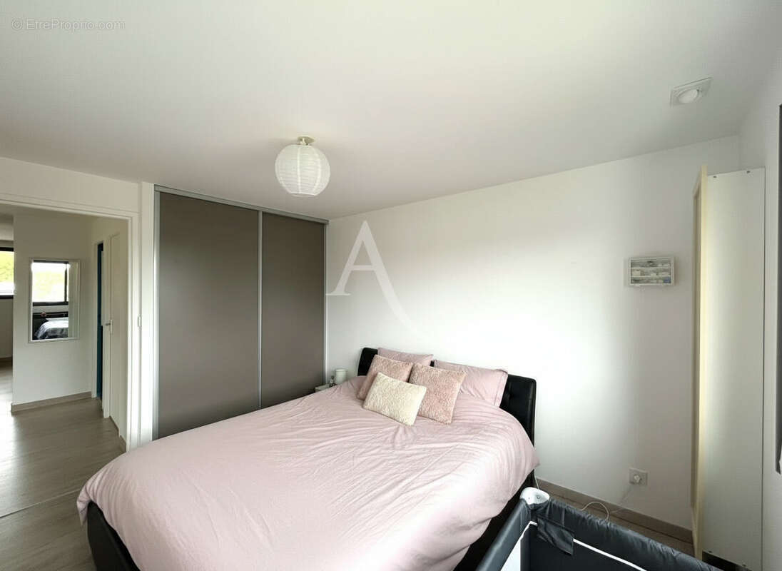 Contemporaine de 215m²  avec piscine et triple garage Orvault Petit-Chantilly - photo 10