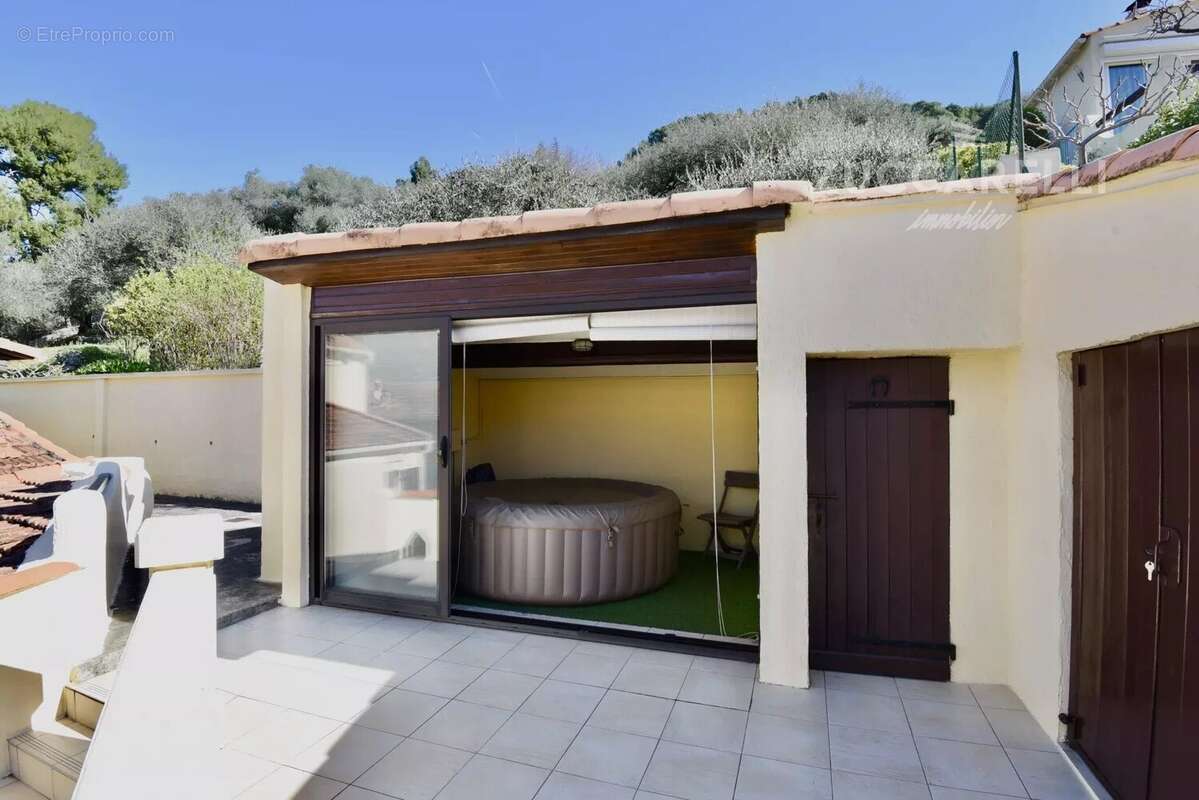 Maison à SAINT-MARTIN-DU-VAR