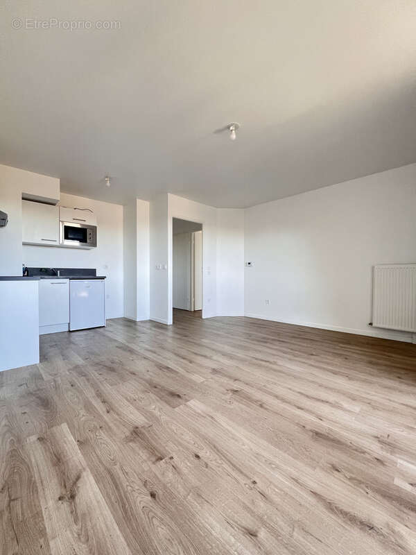 Appartement à LE BLANC-MESNIL