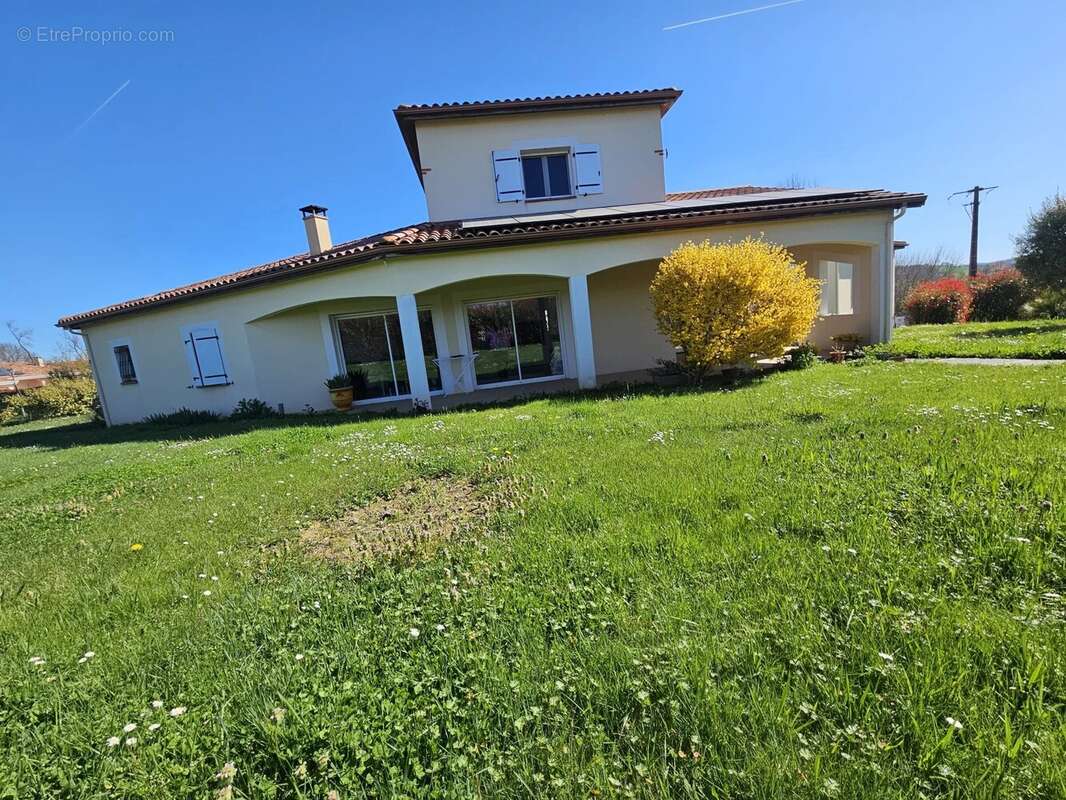 Maison à SARAMON