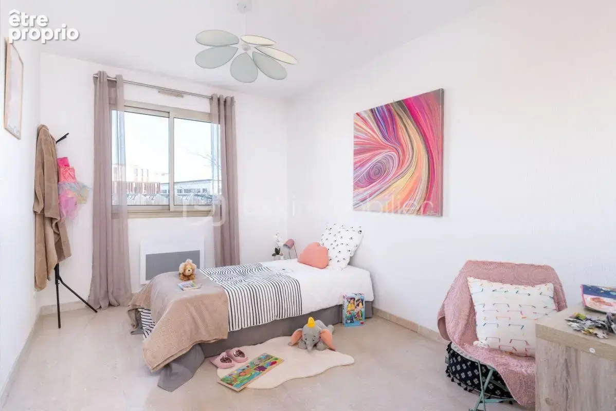T4 lumineux avec 2 balcons, garage , place de parking et cave - photo 12