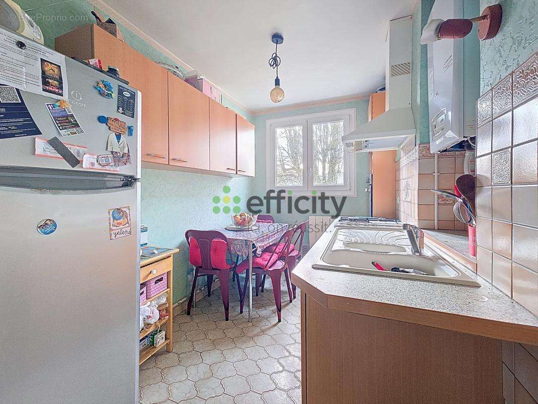 Appartement à LE PLESSIS-TREVISE