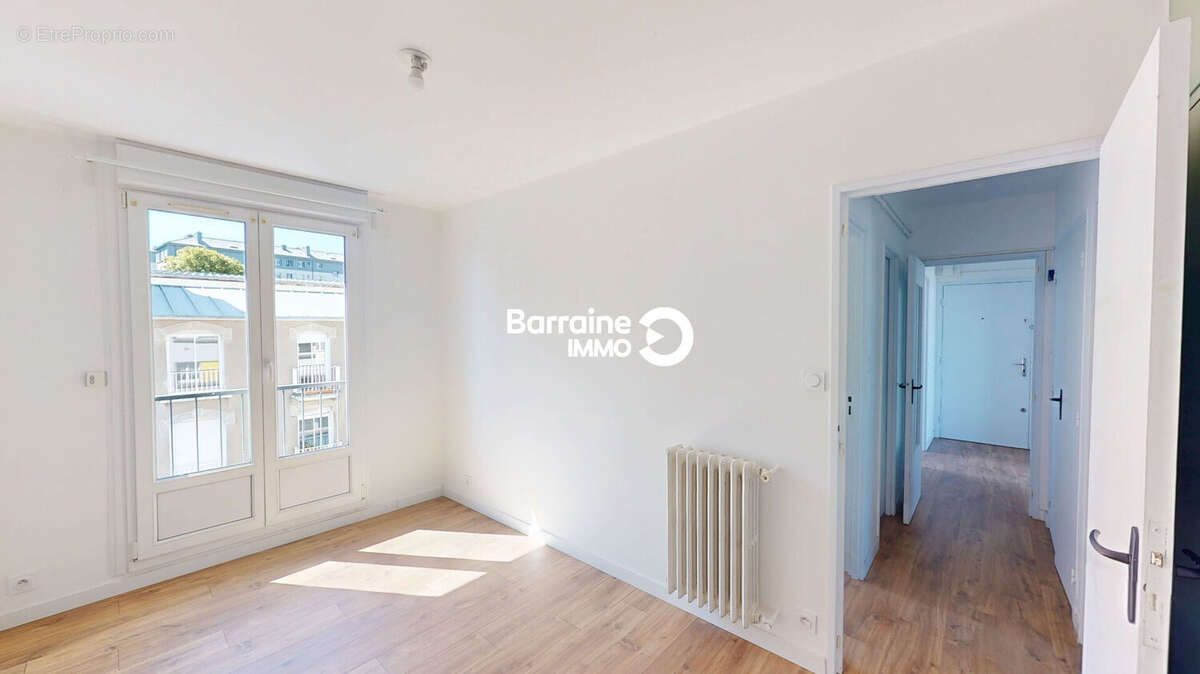 A vendre brest corniche appartement t4 ascenseur balcon vue mer - photo 12