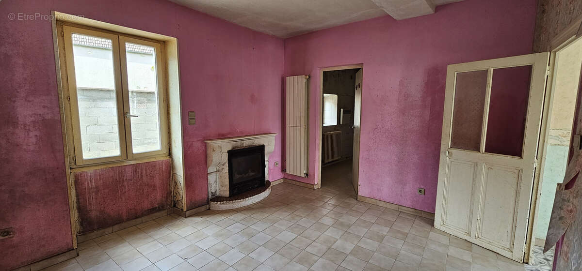 Maison à CORVOL-L'ORGUEILLEUX