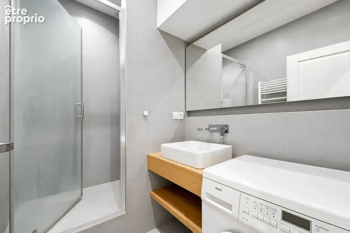 Paris appartement 3 pièces de 64 m² Paris 18ème arrondissement - photo 11