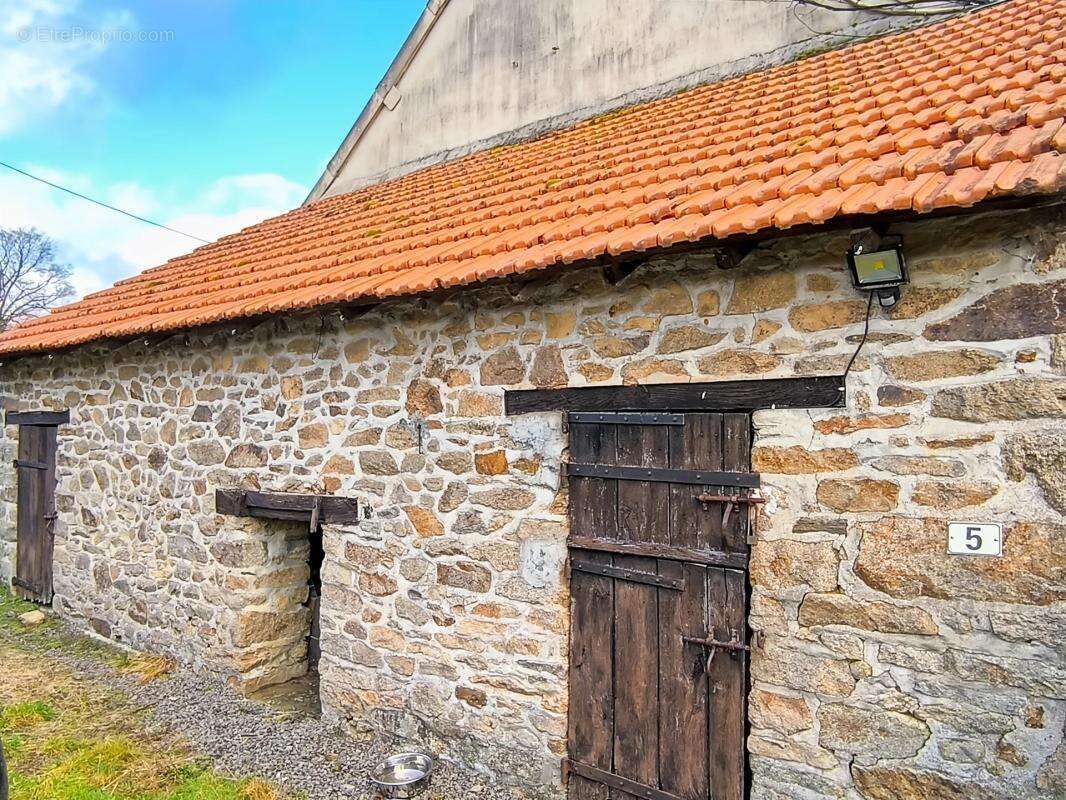 Maison à EGUZON-CHANTOME