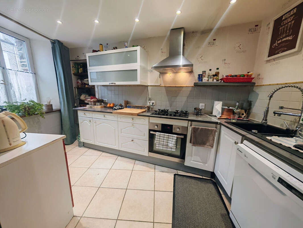 Maison à CONDE-SUR-NOIREAU