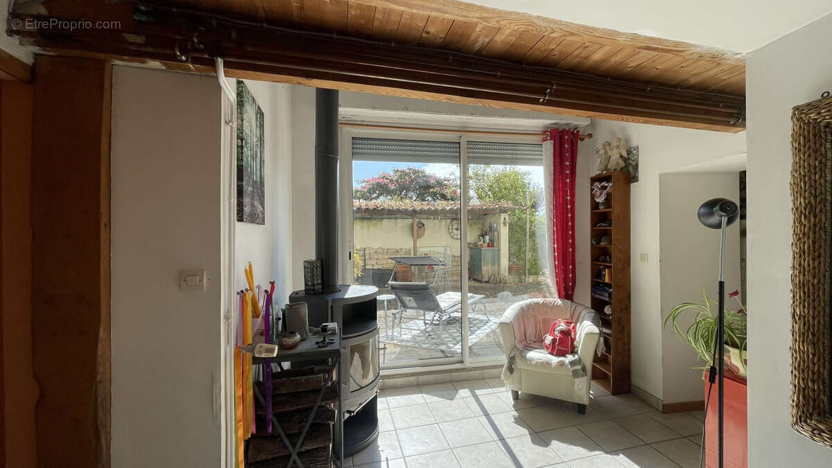Maison ancienne, 157m2, FRONTENAY-ROHAN-ROHAN - photo 6