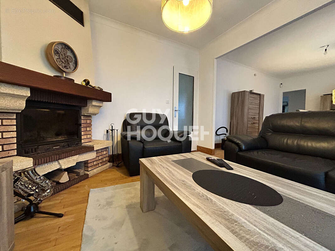 Maison à OUILLY-LE-VICOMTE