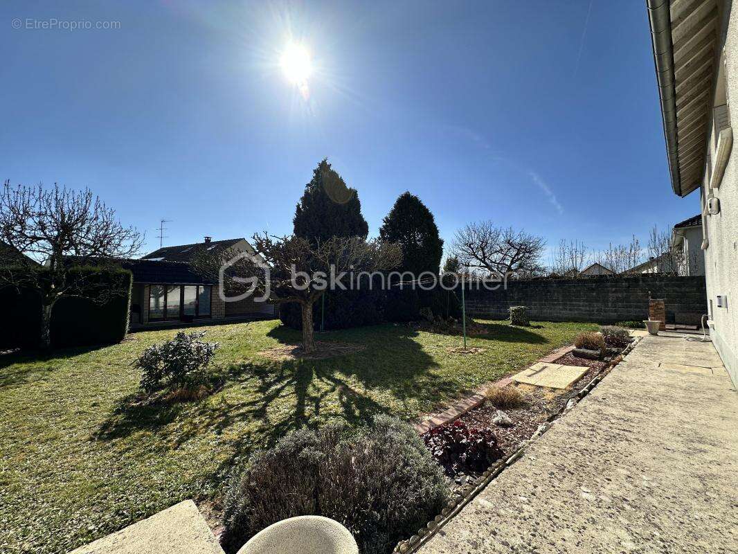 Maison à ROZAY-EN-BRIE