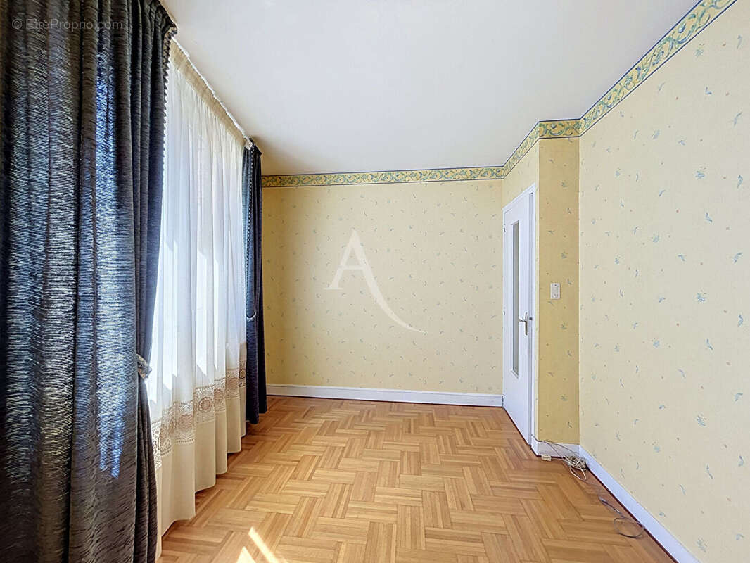 Maison 7 pièces Faubourg - 5 chambres - cours - photo 12