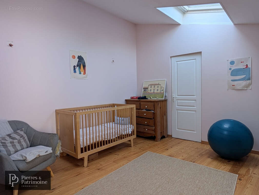 Maison à MONCRABEAU