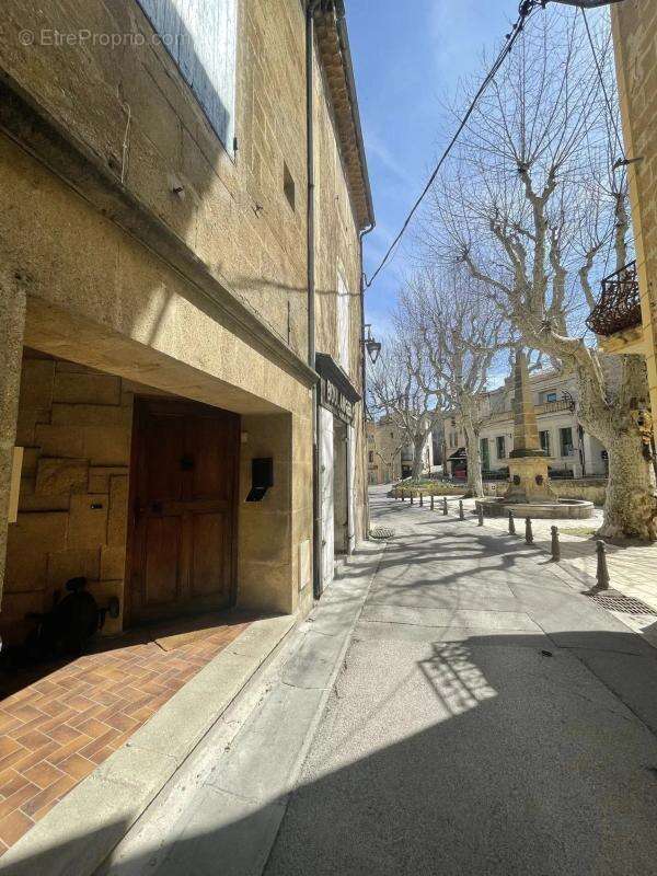 Appartement 58 m² à Rognes  - photo 6